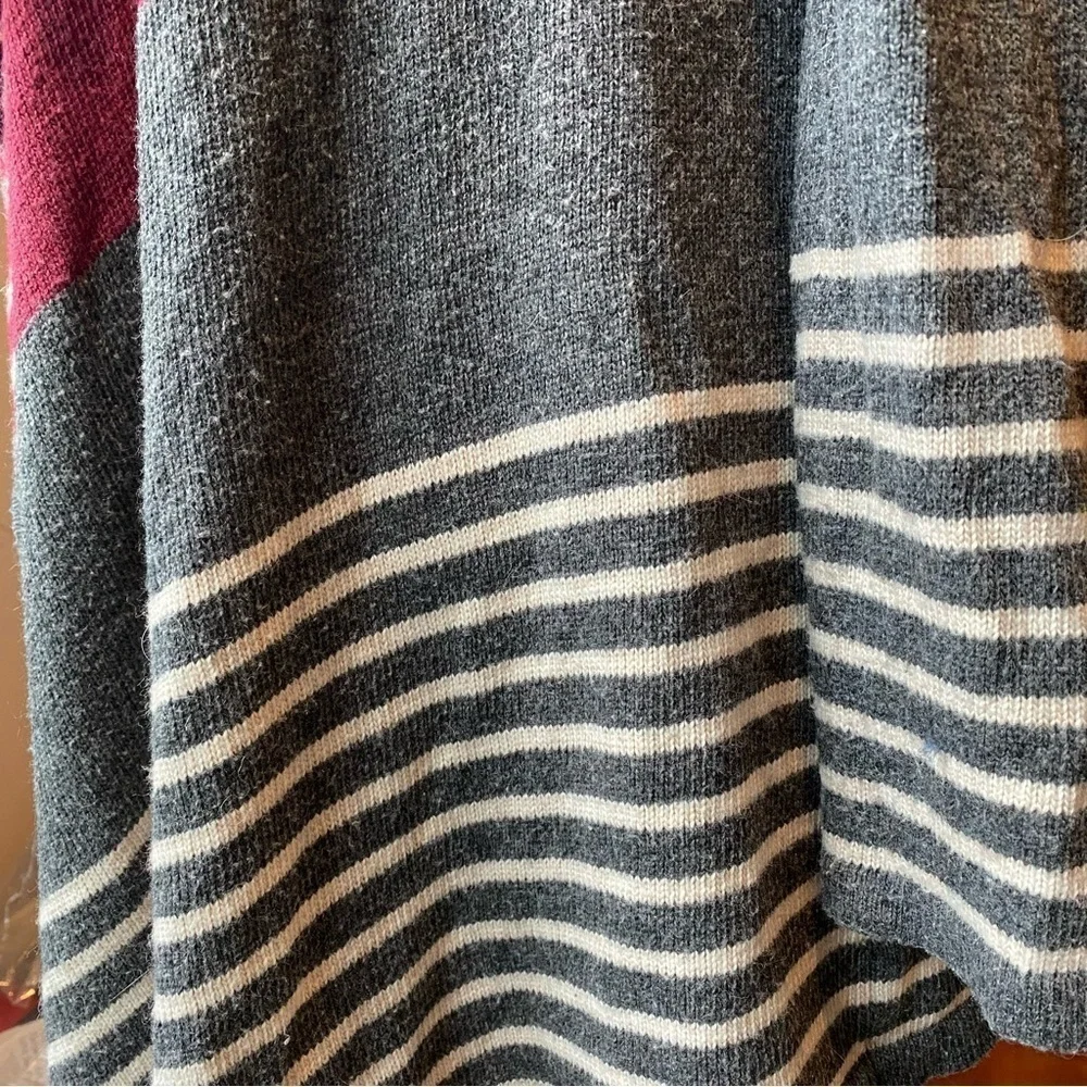 Anthropologie Mystree Large Burgundy gray open front cardigan waterfall hem